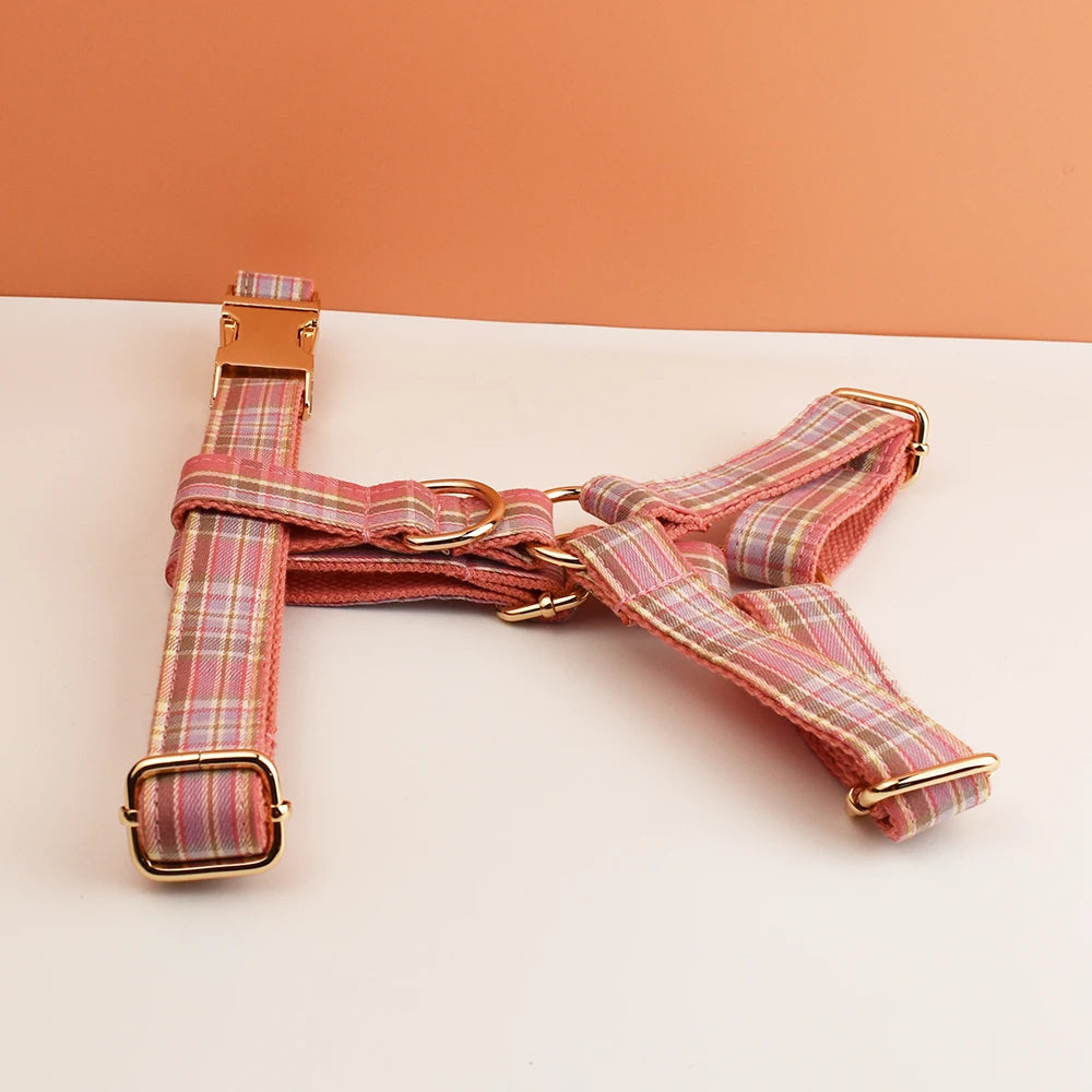Plaid Pet Collar And Leash Set With Engraved Nameplate